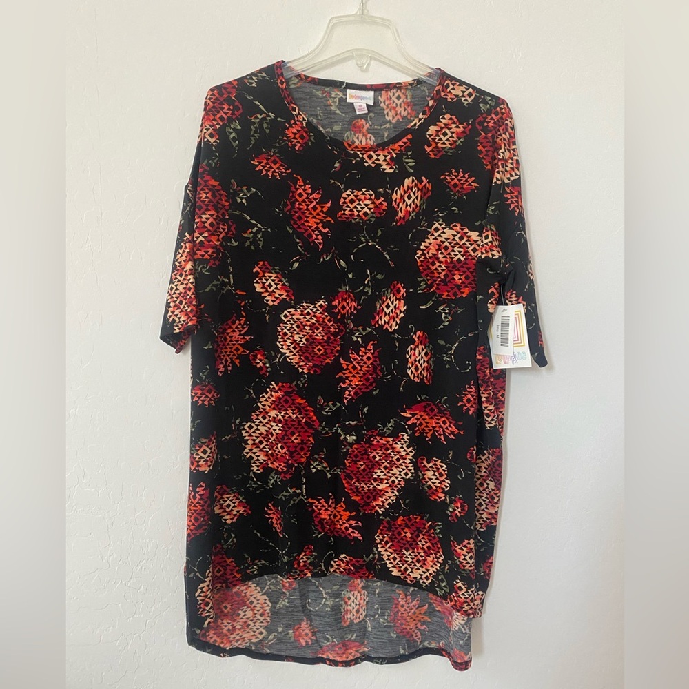 LuLaRoe Women’s Irma Tunic Red Roses Print Medium  NWT